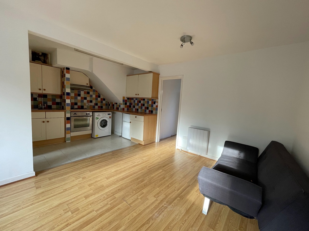 Newmarket Studio Flat, Rowley Court, CB8 To Rent Now for £750.00 p/m