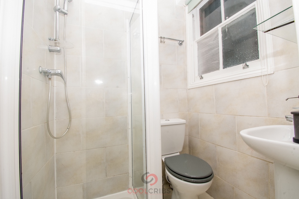 London Studio Flat, Bayswater, W2 To Rent Now for £1,430.00 p/m