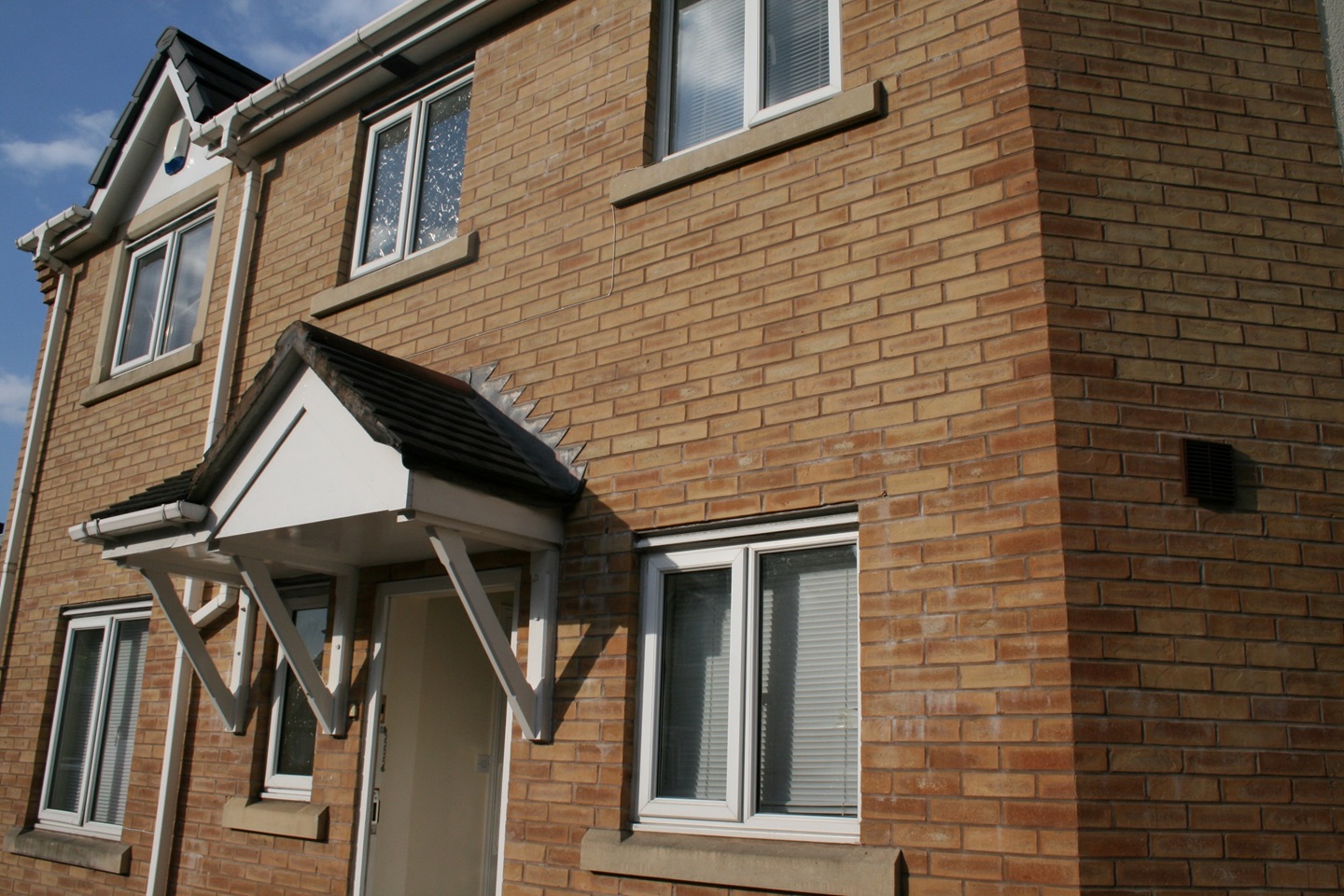 Hulme, Manchester 3 Bed SemiDetached House, Tomlinson Street, M15