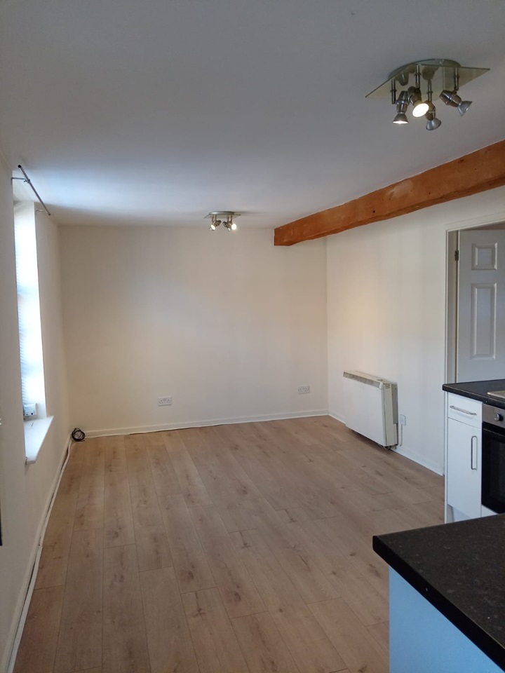 Macclesfield 1 Bed Flat, Broken Banks, SK11 To Rent Now for £695.00 p/m