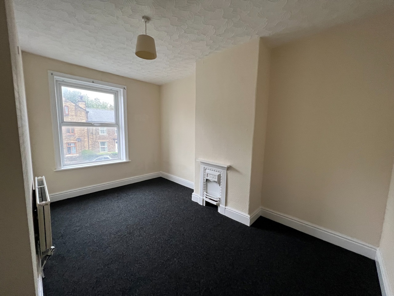 Huddersfield 3 Bed Terraced House, Leeds Road, HD2 To Rent Now for