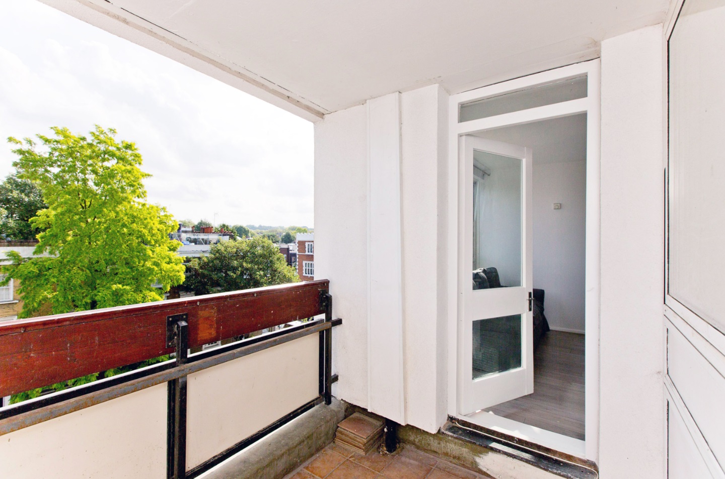 London 1 Bed Flat, House, W11 To Rent Now for £1,800.00 p/m