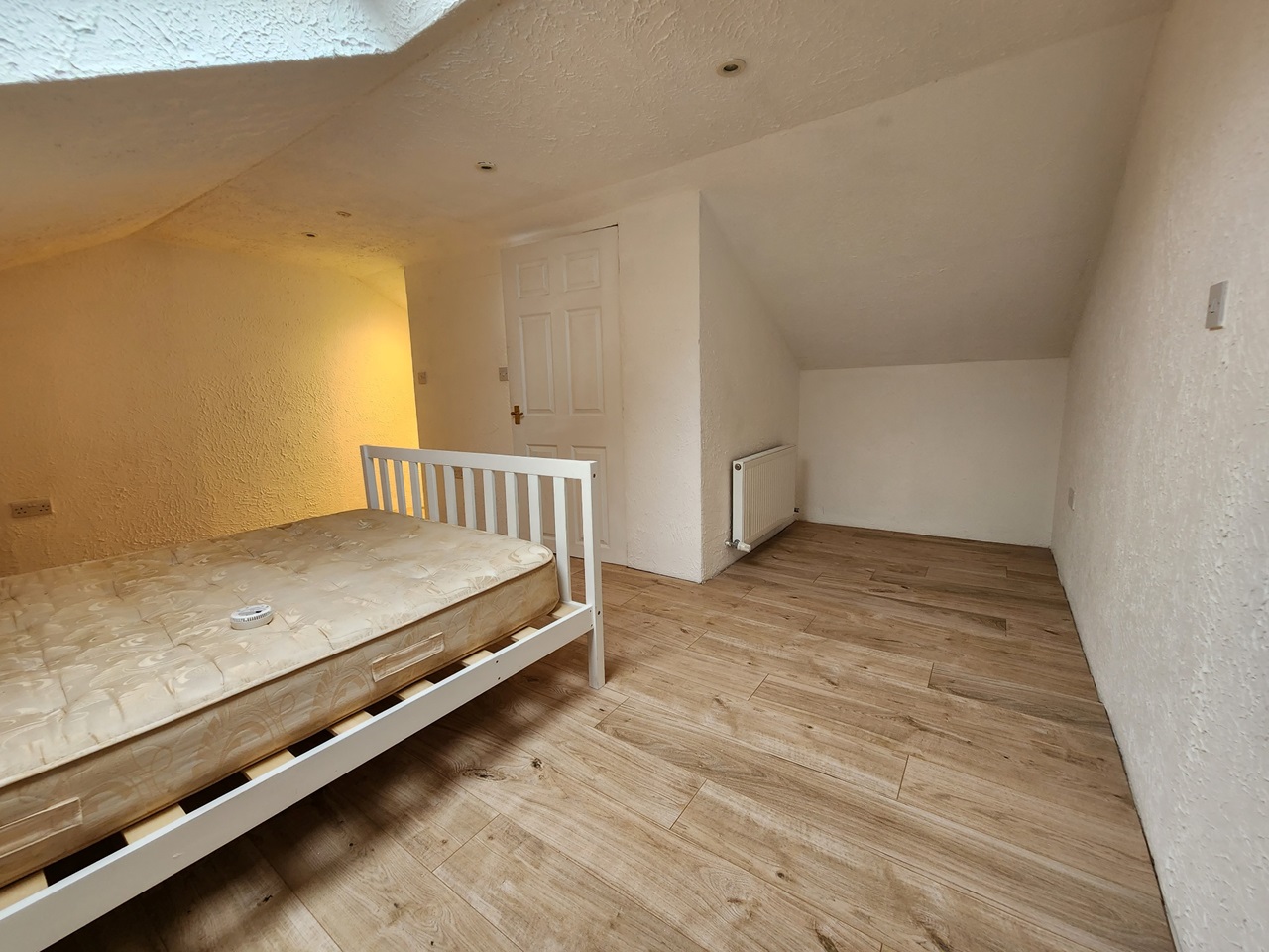 Manchester 4 Bed Terraced House, Bothwell Road, M40 To Rent Now for £1,400.00 p/m