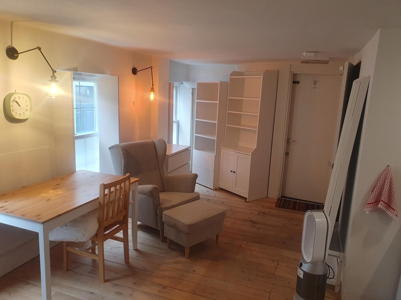 London Studio Flat, Caledonian Road, N1 To Rent Now for £1,560.00 p/m