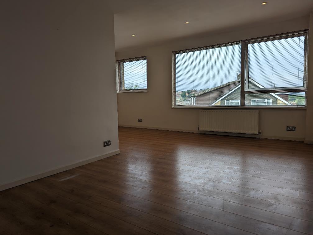 Bristol 2 Bed Flat, Ravenhead Drive, BS14 To Rent Now for £1,100.00 p/m