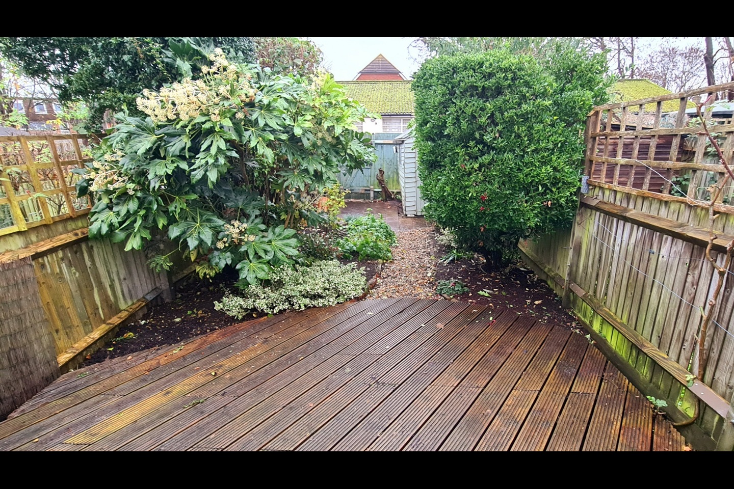 Epsom 2 Bed Terraced House, Providence Place, KT17 To Rent Now for