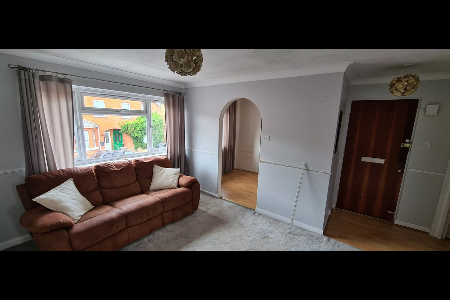 Egham 1 Bed Flat, Hythe Park Road, TW20 To Rent Now for £1,050.00 p/m