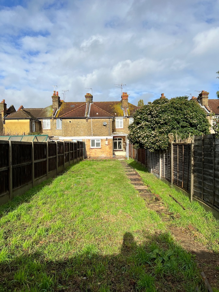Slade Green, Erith 3 Bed Terraced House, Moat Lane, DA8 To Rent Now for £1,750.00 p/m