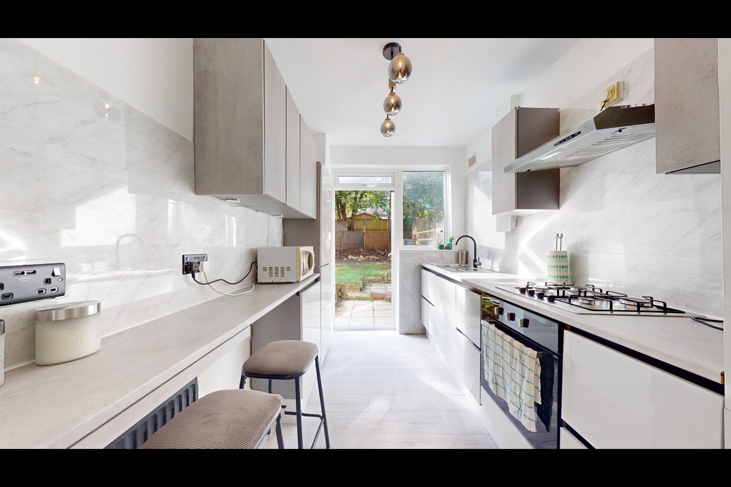 Norbury, London 4 Bed SemiDetached House, Stanford Road, SW16 To