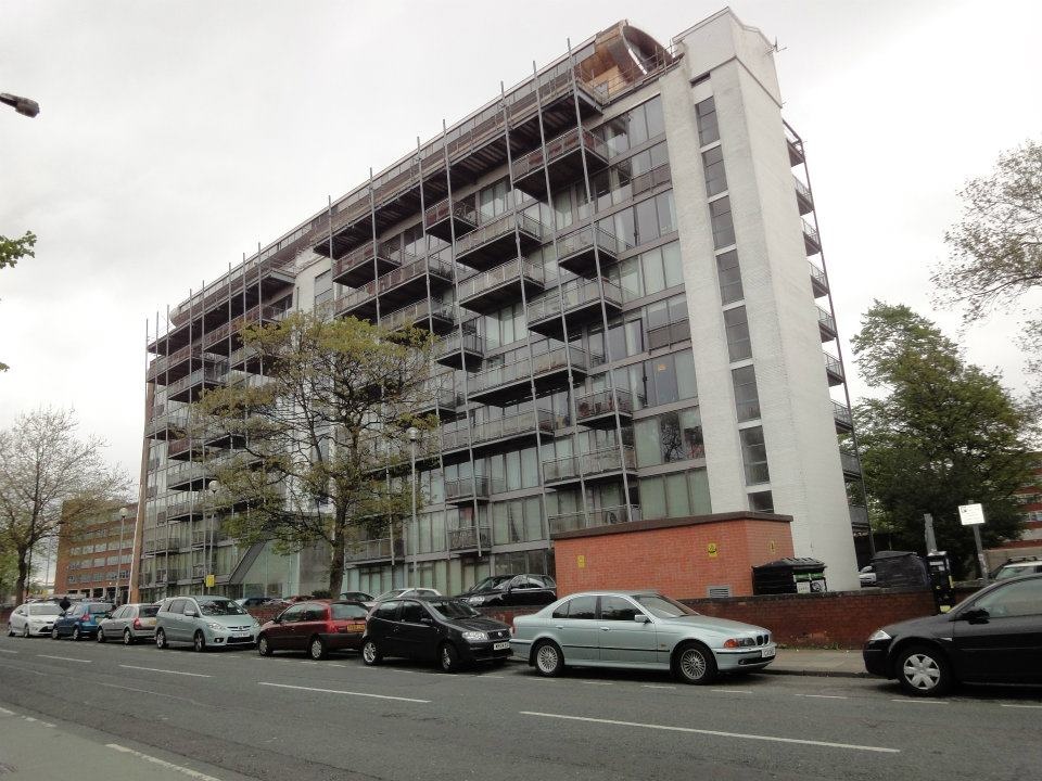 Old Trafford, Manchester 2 Bed Flat, Warwickgate House, M16 To Rent