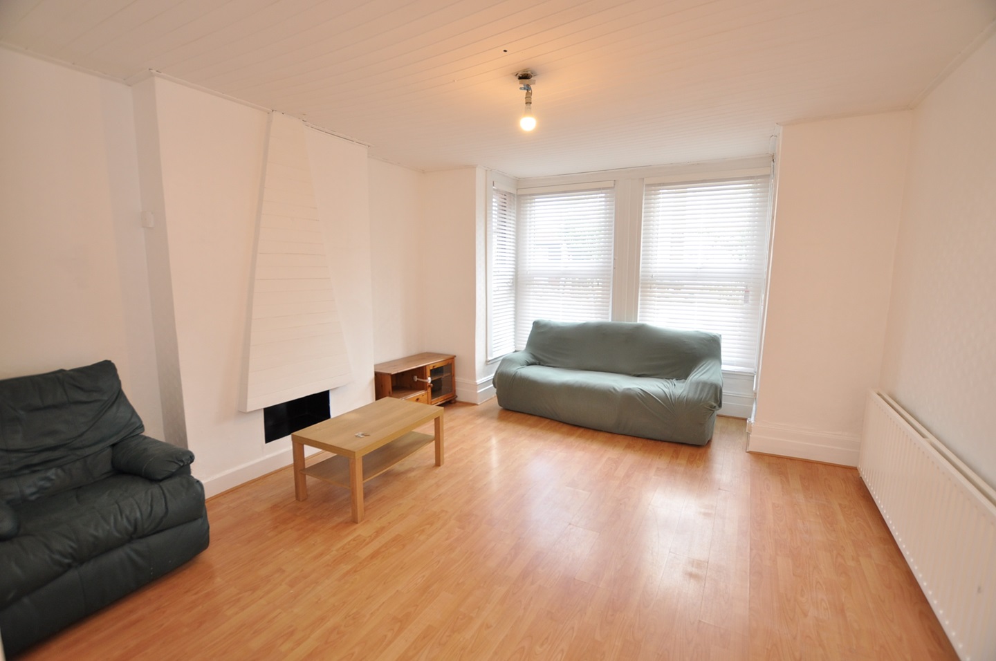 London 2 Bed Flat, Park Hall Road, N2 To Rent Now for £1,750.00 p/m