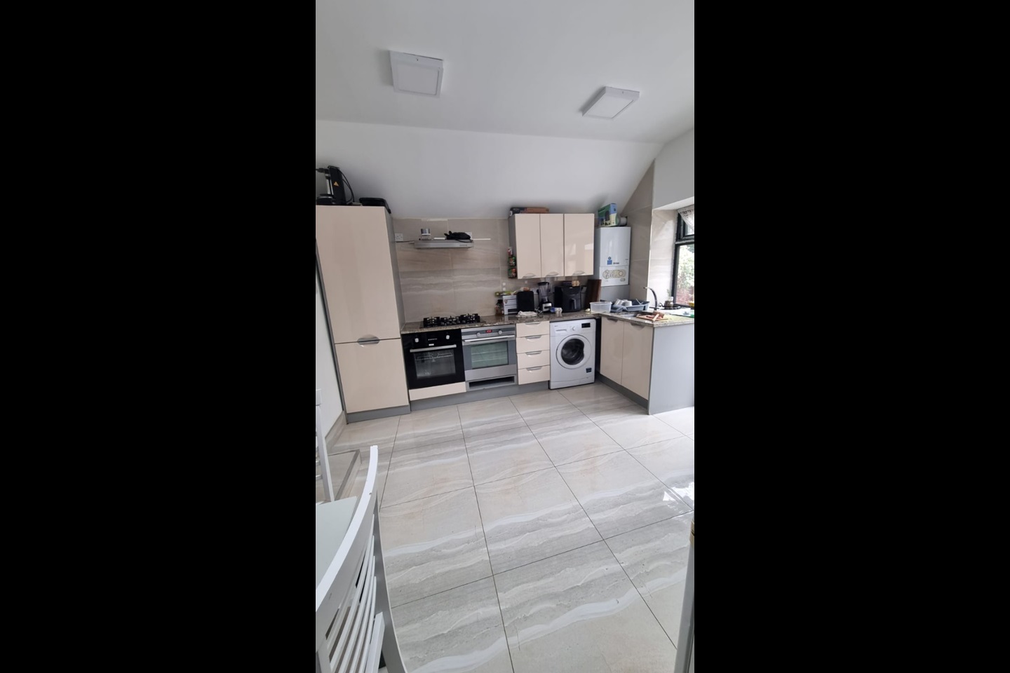 London 1 Bed Terraced House, Nelson Road, E4 To Rent Now for £1,000