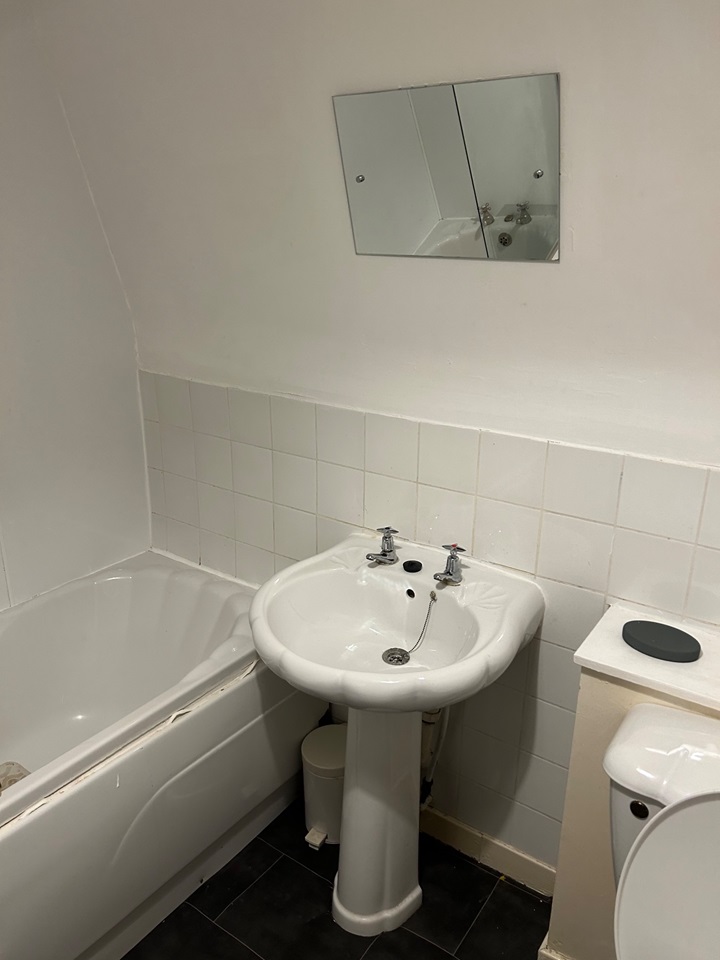 Aberdeen 3 Bed Flat, Jopps Lane, AB25 To Rent Now for £895.00 p/m