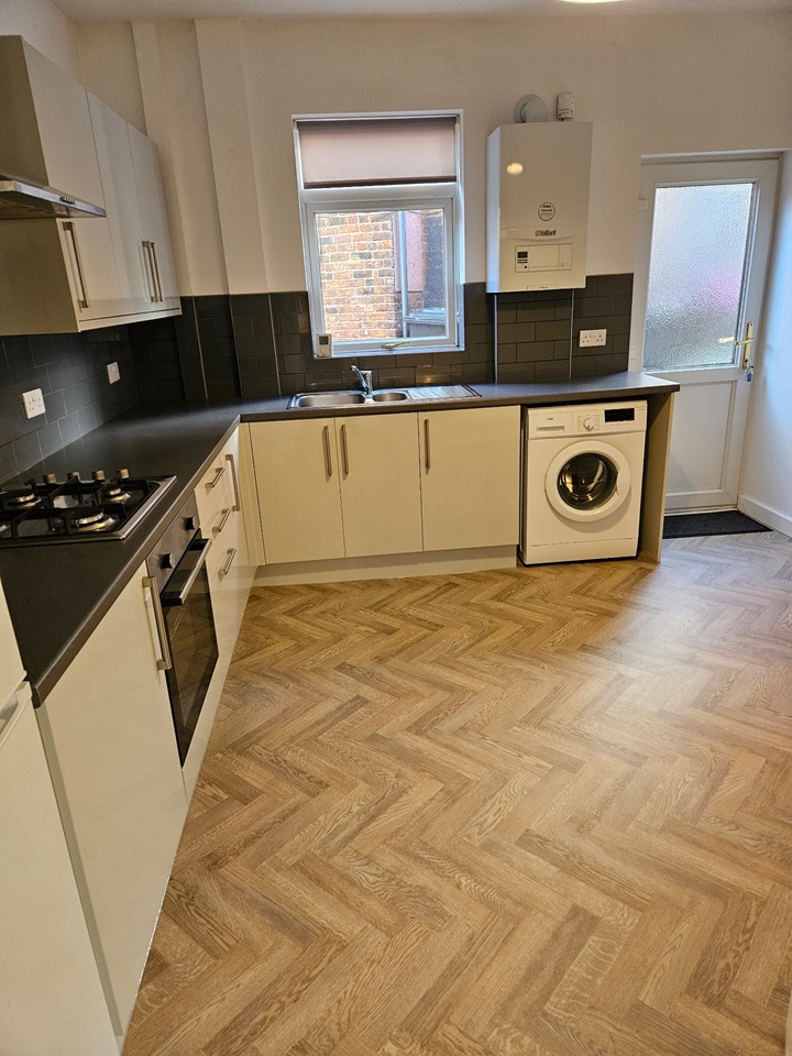 Macclesfield 2 Bed Terraced House, Blackshaw Street, SK11 To Rent