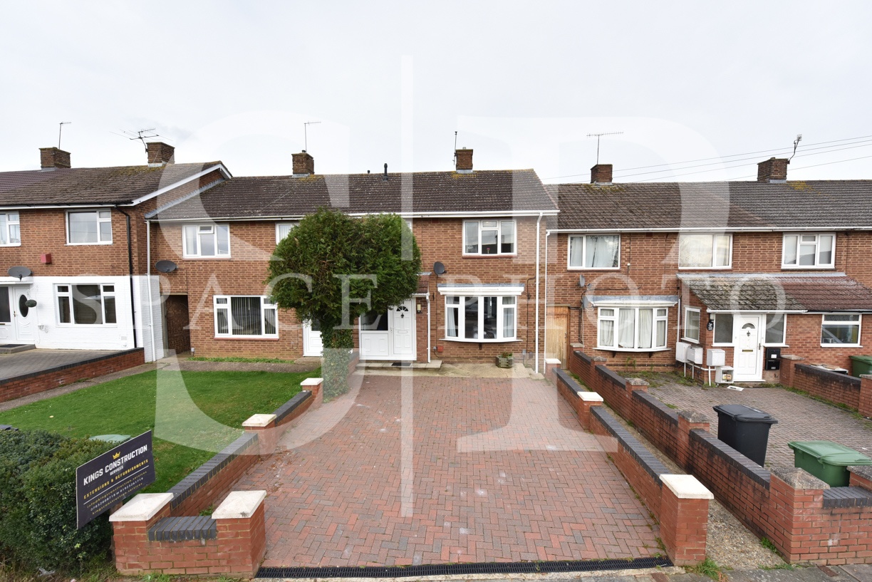 Hemel Hempstead 4 Bed SemiDetached House, Hemel Hempstead, HP3 To