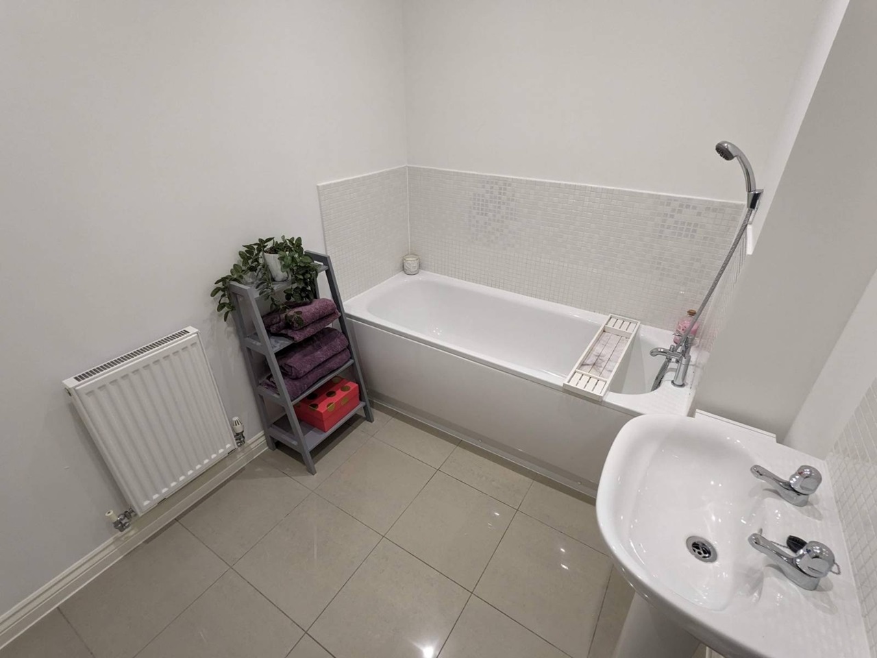 Leybourne, West Malling 3 Bed Terraced House, Hawley Drive, ME19 To