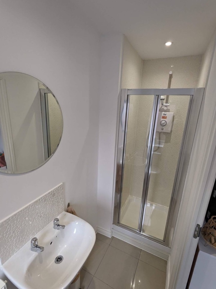 Leybourne, West Malling 3 Bed Terraced House, Hawley Drive, ME19 To