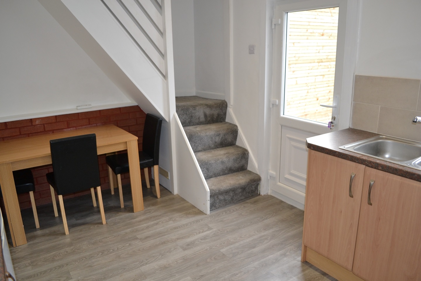 Radcliffe, Manchester 2 Bed Terraced House, Pilkington Road, M26 To