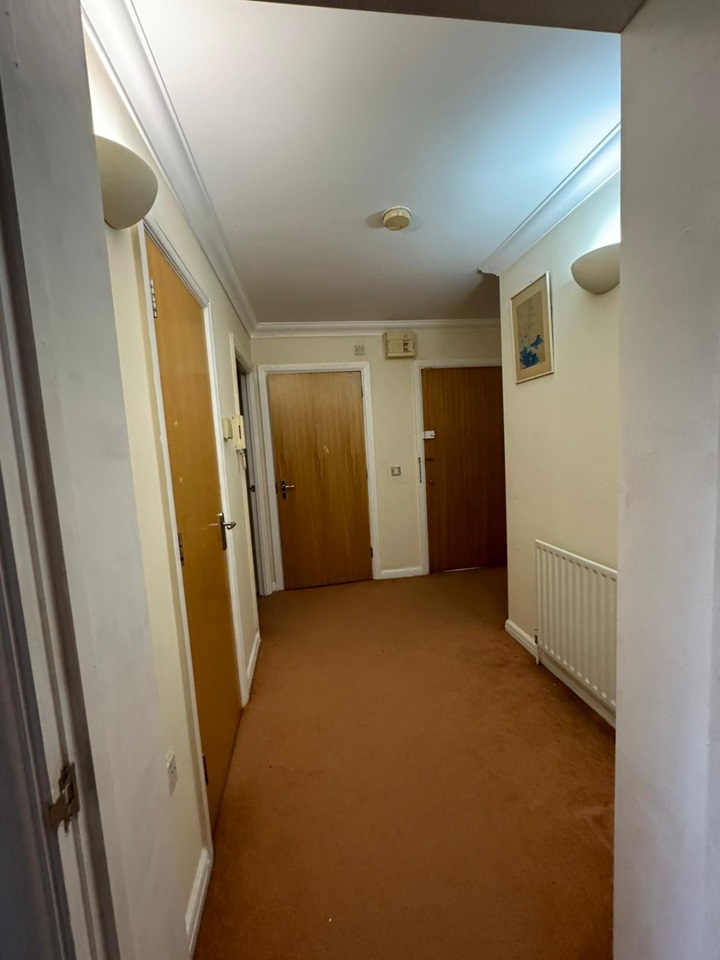 Barking 1 Bed Flat, Skipper Court, IG11 To Rent Now for £1,500.00 p/m