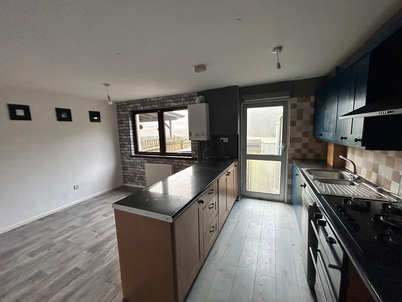 Cumbernauld, Glasgow 3 Bed Terraced House, Braehead Road, G67 To