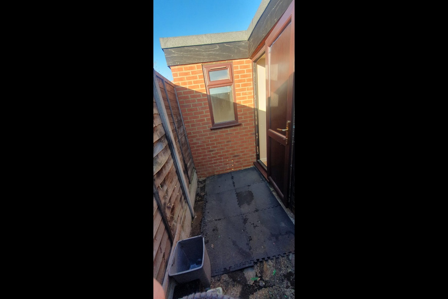 Barking 1 Bed Flat, Sheringham Drive, IG11 To Rent Now for £1,300.