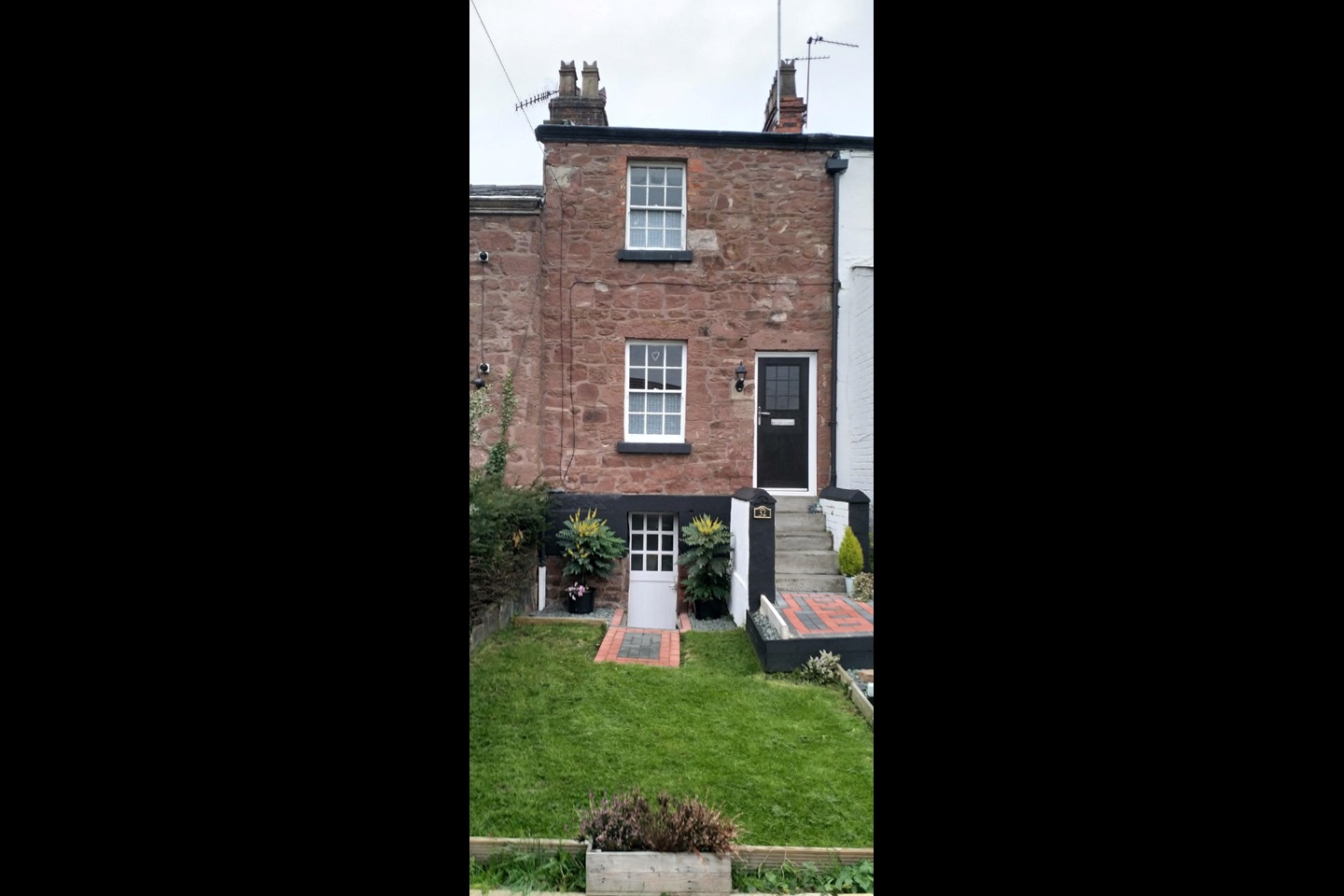 Woolton, Liverpool 2 Bed Terraced House, Castle Street, L25 To Rent Now for £799.00 p/m
