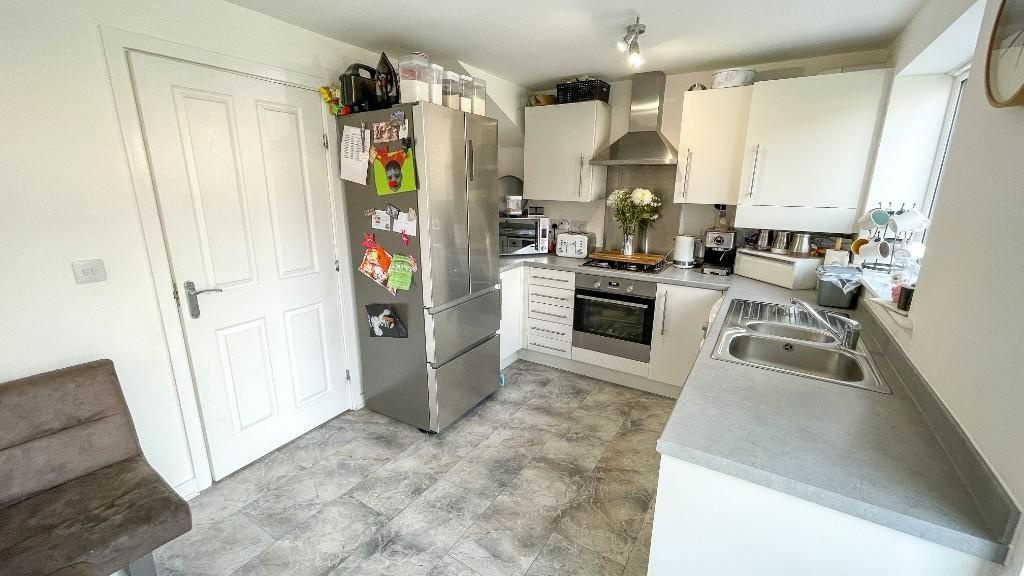 NewtonLeWillows 3 Bed End Terrace, Scarborough Drive, WA12 To