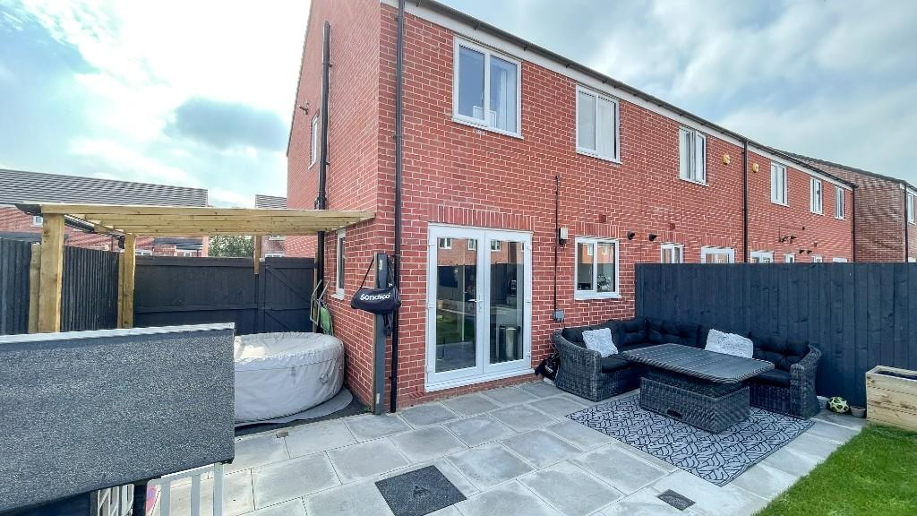 NewtonLeWillows 3 Bed End Terrace, Scarborough Drive, WA12 To