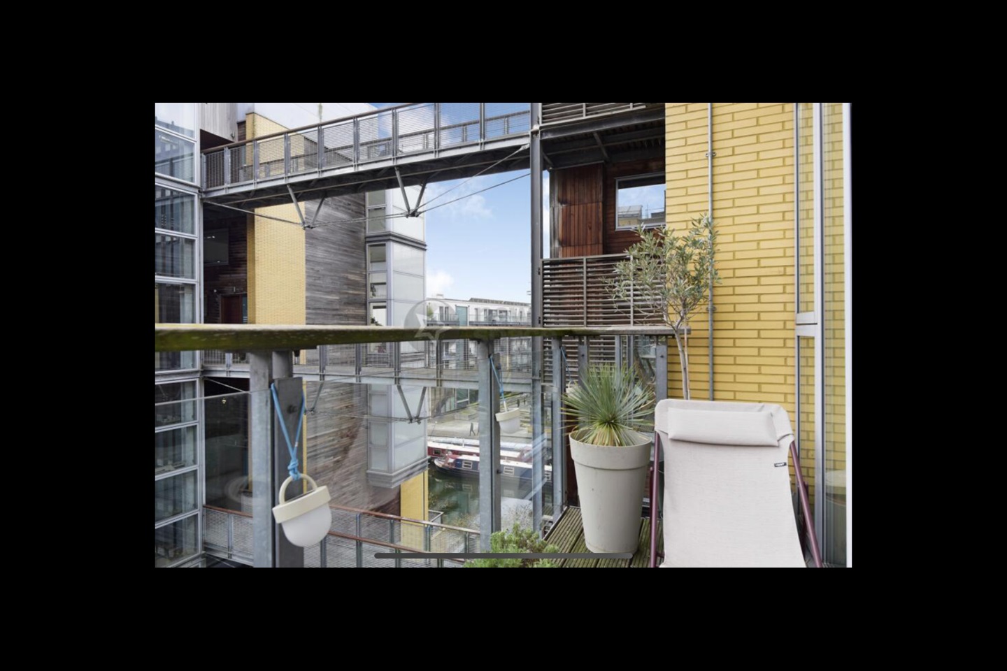 Hackney 2 Bed Flat, Unit, E8 To Rent Now for £3,050.00 p/m