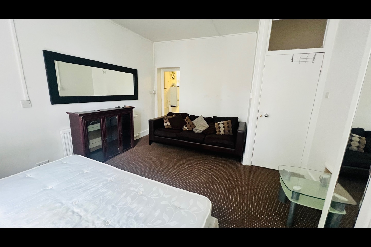 London Room in a Shared Flat, Devon Mansions, SE1 To Rent Now for £