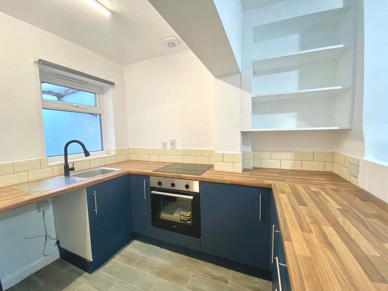 Trowbridge 2 Bed Terraced House, Bond Street Buildings, BA14 To