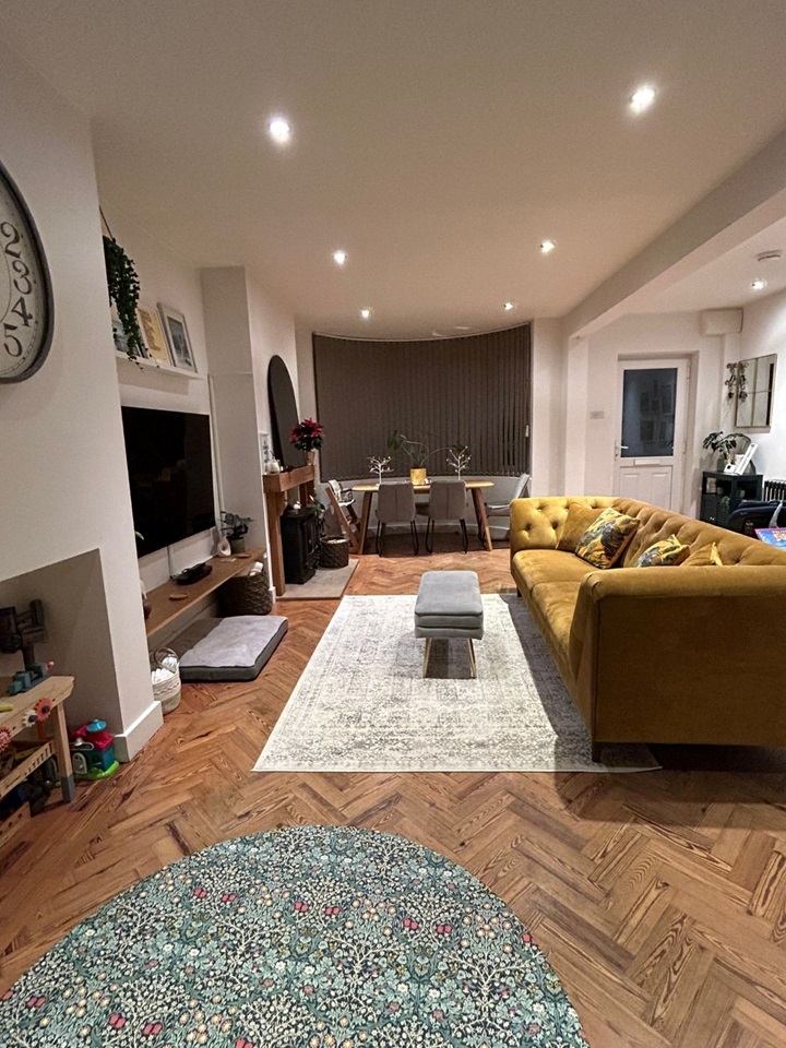 Crawley 3 Bed SemiDetached House, Northgate Road, RH10 To Rent Now