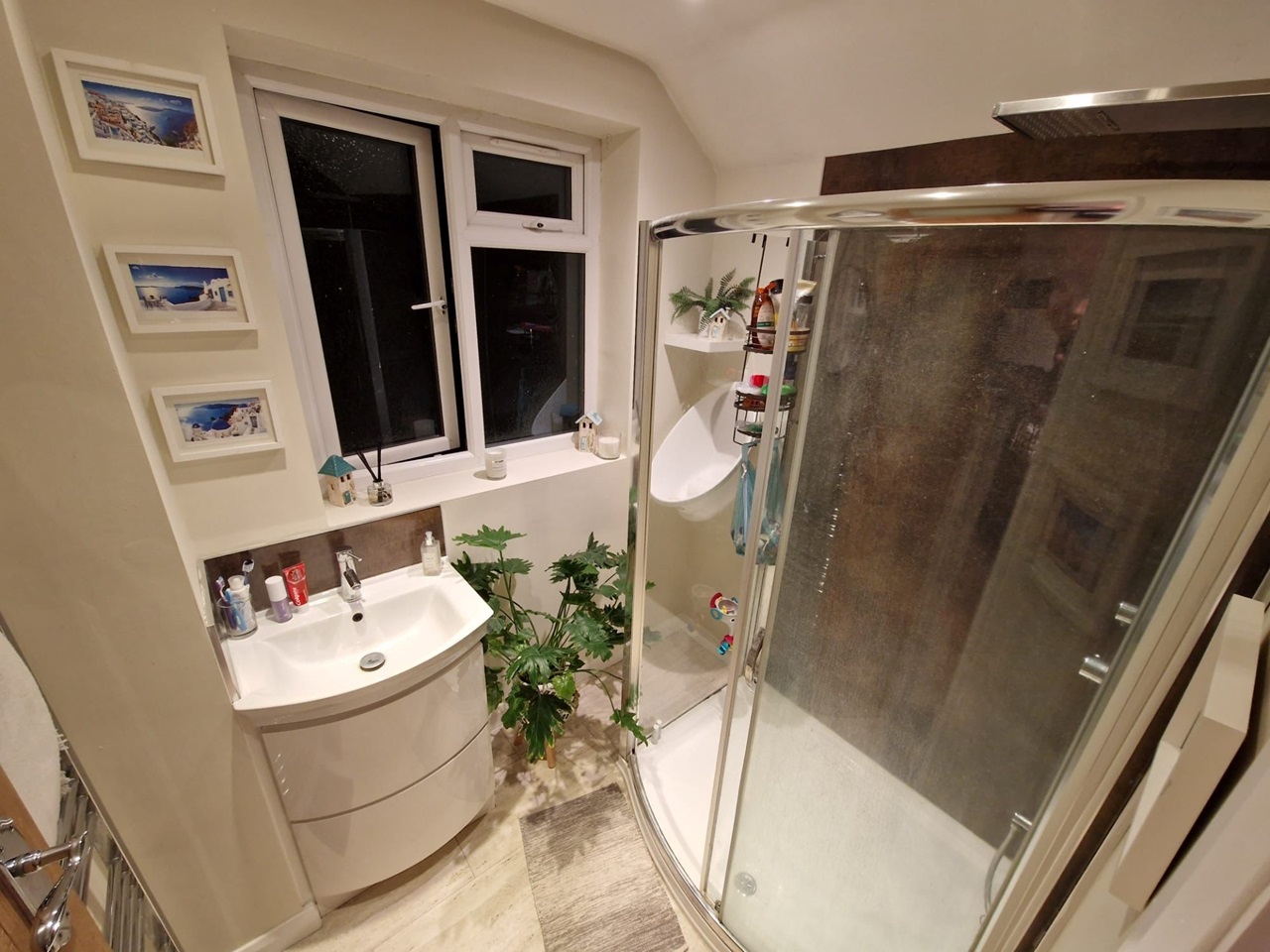 Crawley 3 Bed SemiDetached House, Northgate Road, RH10 To Rent Now