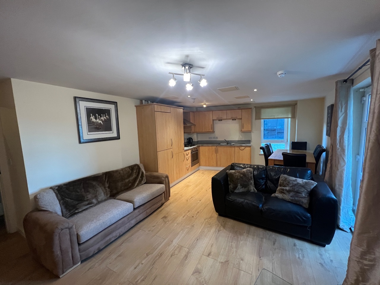 Nottingham 2 Bed Flat, The Atrium, NG2 To Rent Now for £1,150.00 p/m