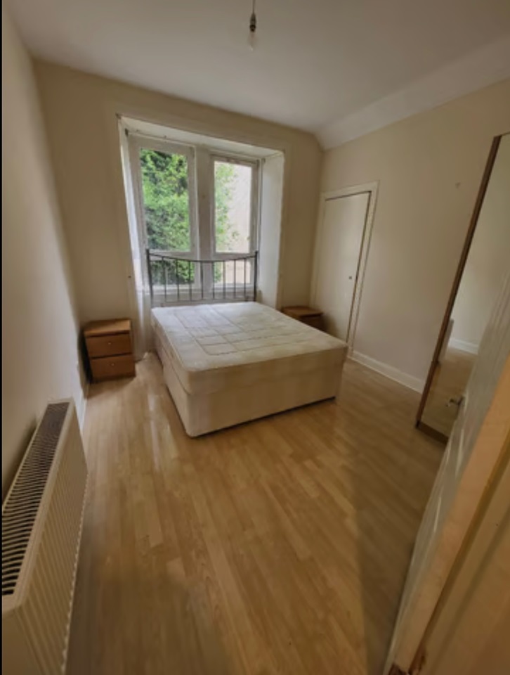 Paisley 1 Bed Flat, New St, PA1 To Rent Now for £650.00 p/m