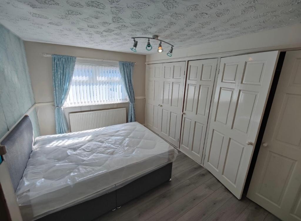 Huyton, Liverpool Room in a Shared House, Elizabeth Road, L36 To