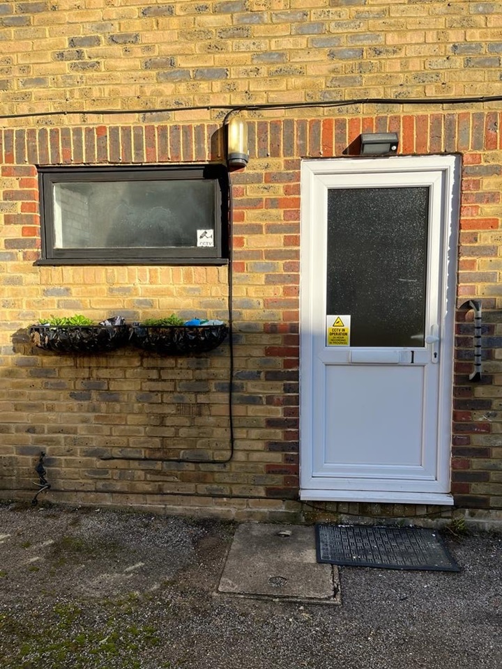 Rainham 1 Bed Flat, Rainham, ME8 To Rent Now for £700.00 p/m