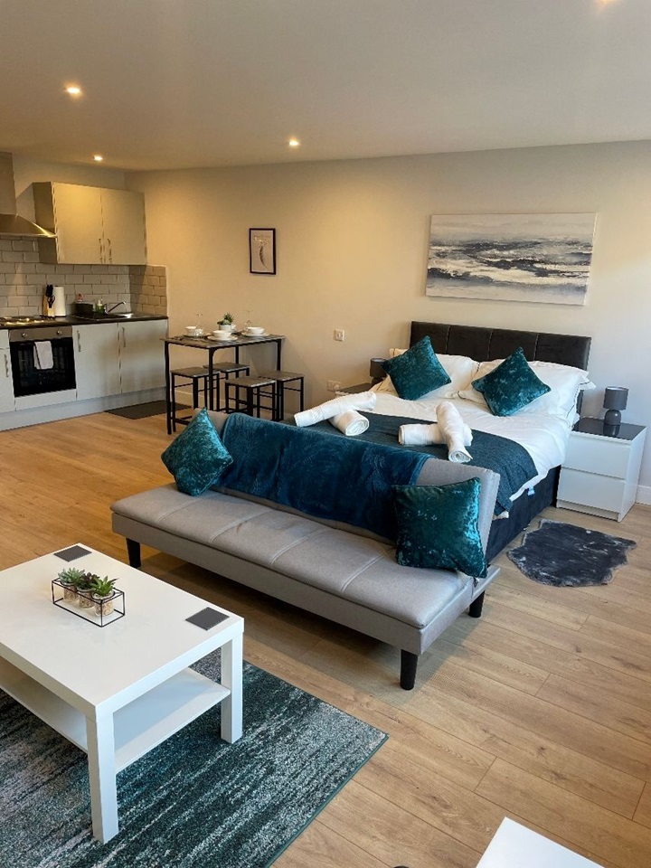 Northampton Studio Flat, The Parade, NN1 To Rent Now for £1,800.00 p/m