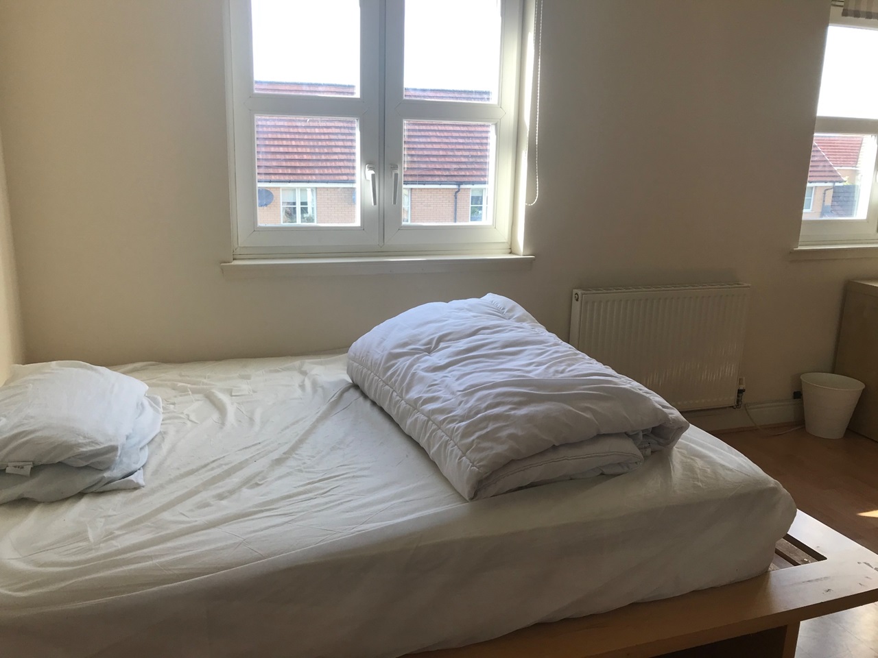 Edinburgh Room in a Shared House, West Fairbrae Drive, EH11 To Rent