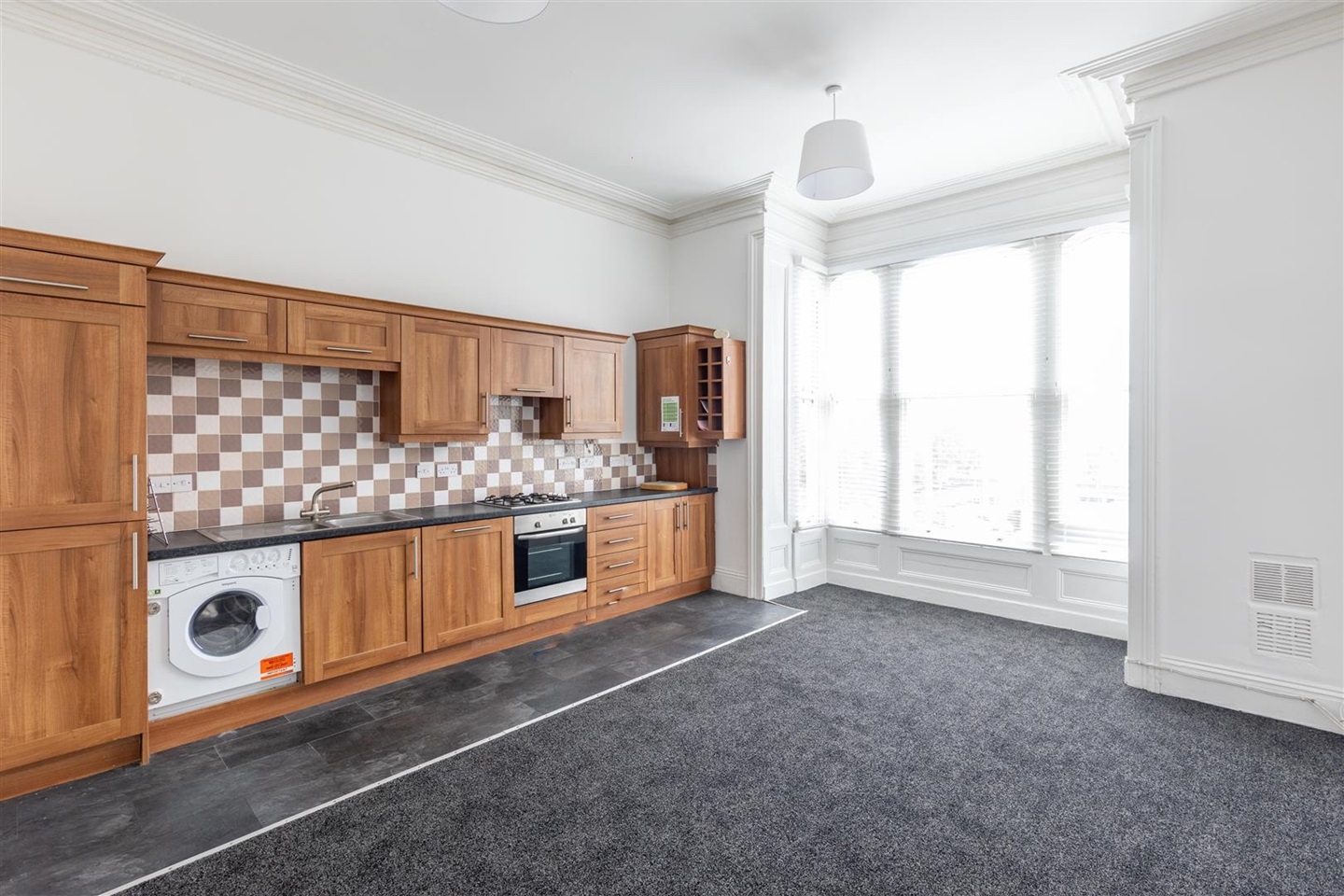 Sunderland 2 Bed Flat, The Oaks, SR2 To Rent Now for £695.00 p/m