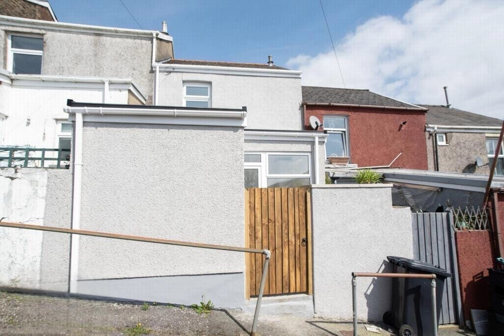 Ebbw Vale 2 Bed Terraced House, Mount Street, NP23 To Rent Now for £700.00 p/m