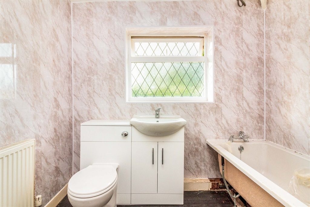 Rawmarsh, Rotherham 3 Bed SemiDetached House, Blyth Avenue, S62 To