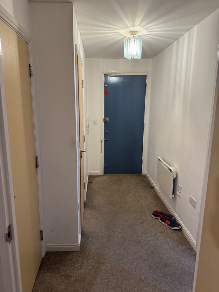 Hounslow 1 Bed Flat, The Blenheim Centre, TW3 To Rent Now for £