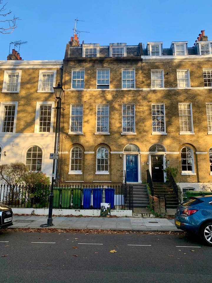 London Studio Flat, Addington Square, SE5 To Rent Now for £1,400.00 p/m