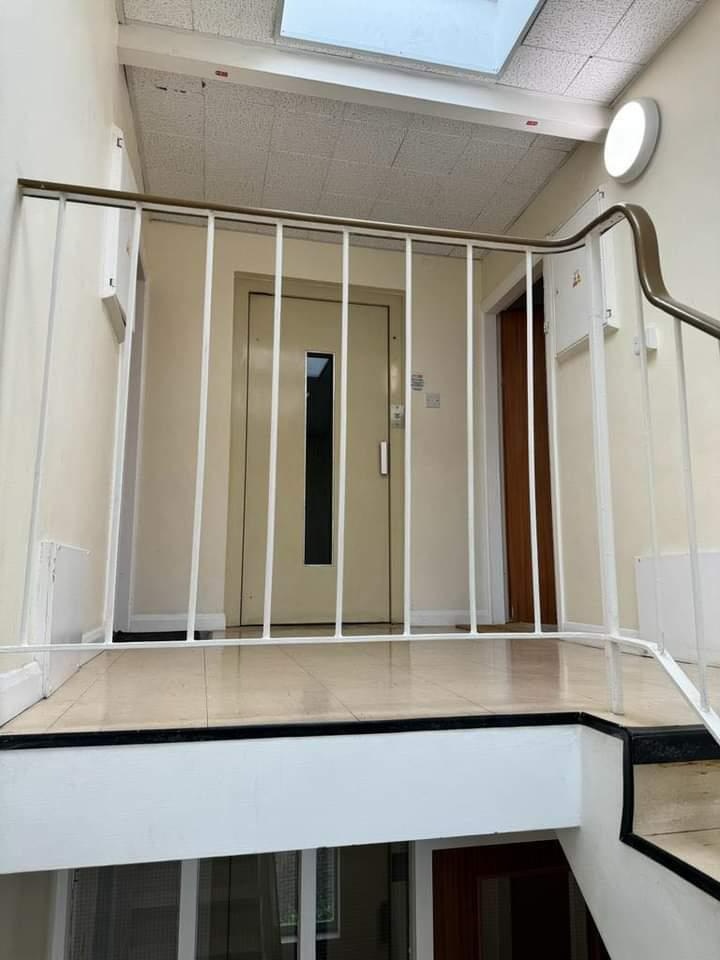 Haywards Heath 2 Bed Flat, Heath Road, RH16 To Rent Now for £1,395.