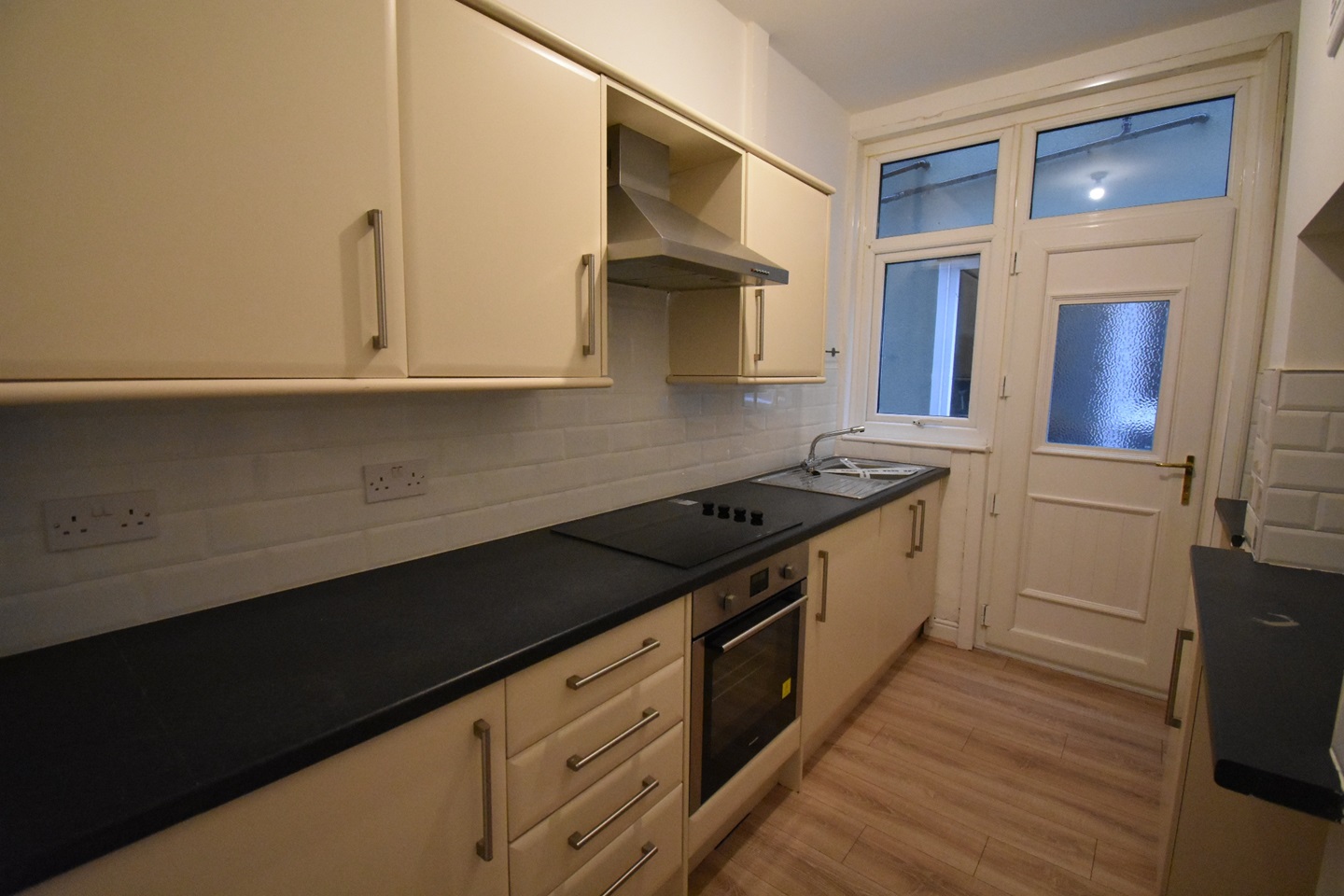Stockport 3 Bed SemiDetached House, Avondale Road, SK3 To Rent Now