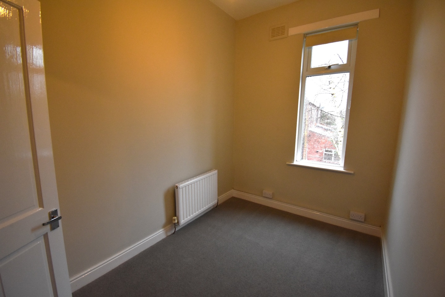 Stockport 3 Bed SemiDetached House, Avondale Road, SK3 To Rent Now