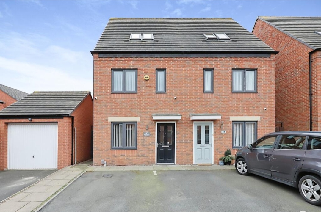 Wolverhampton 3 Bed SemiDetached House, Turnhouse Crescent, WV2 To