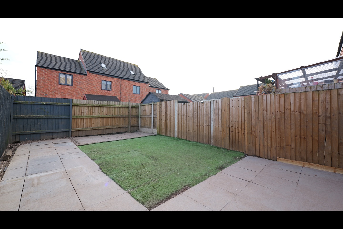 Wolverhampton 3 Bed SemiDetached House, Turnhouse Crescent, WV2 To