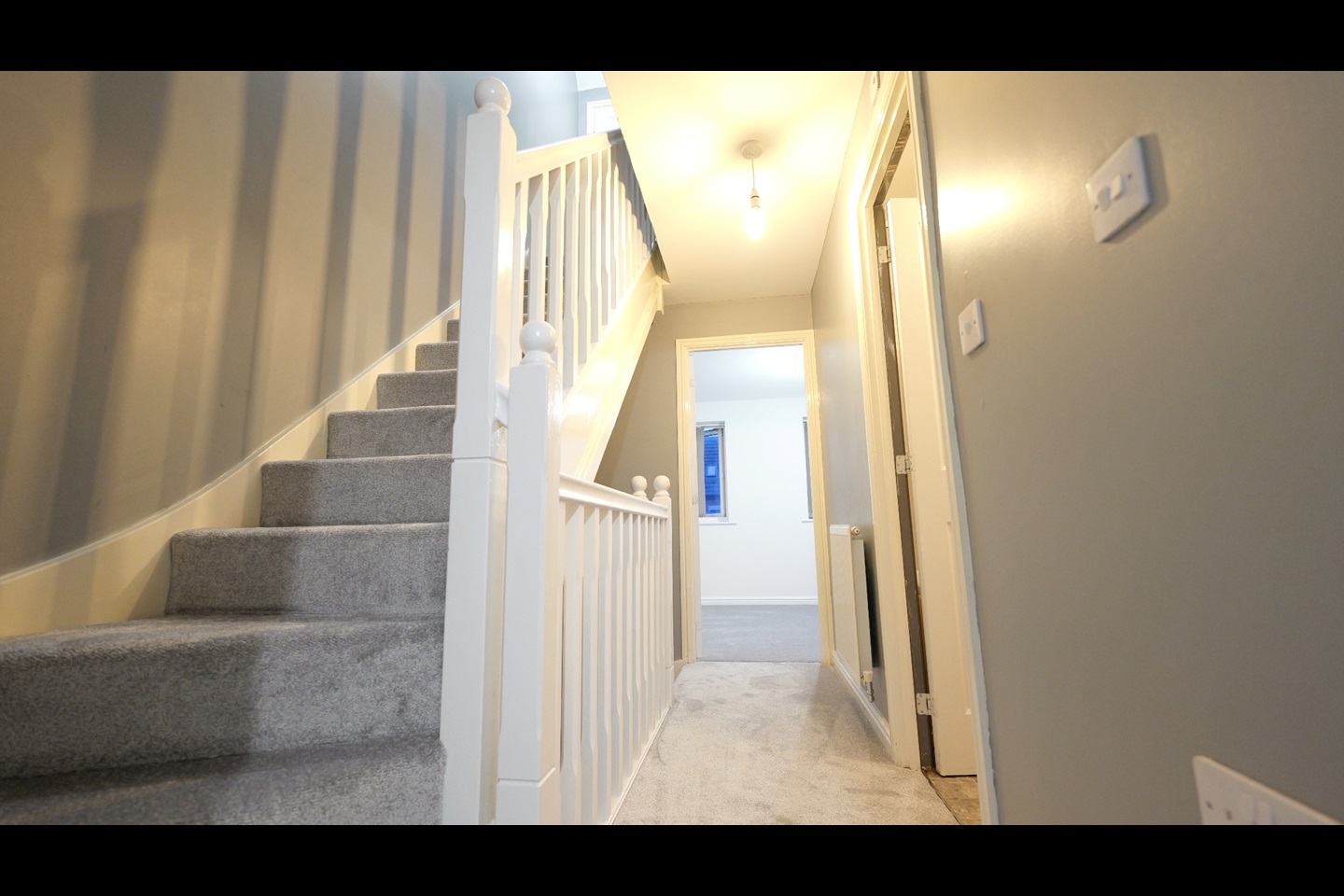 Wolverhampton 3 Bed SemiDetached House, Turnhouse Crescent, WV2 To